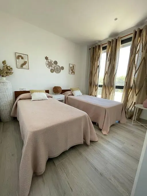 Exclusivo Chalet En Urbanizacion Roche Conil De La Frontera Villa